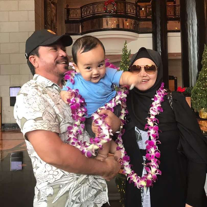 Beda Usia 20 Tahun, Ini Potret Mesra Siti Nurhaliza dan Suami