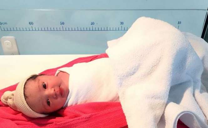Lahirkan Anak Ketiga, Wajah Cantik Putri Andi Soraya