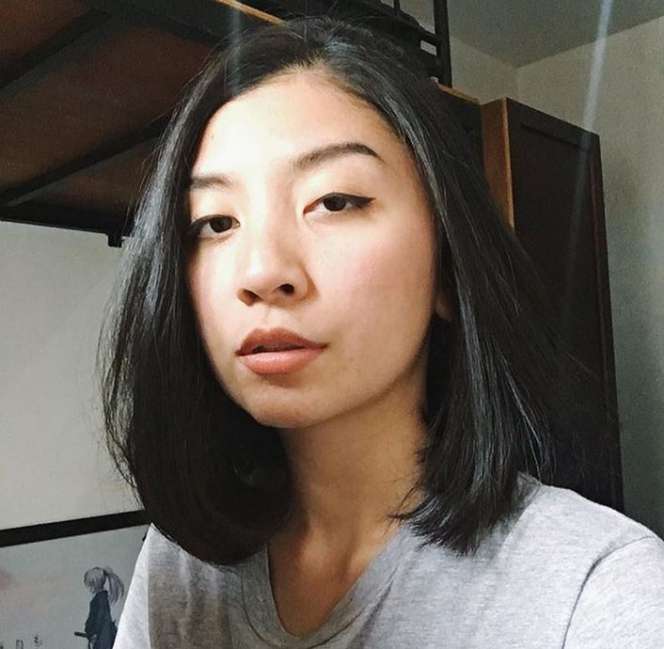 Pesona Putri Feni Rose yang Cantik