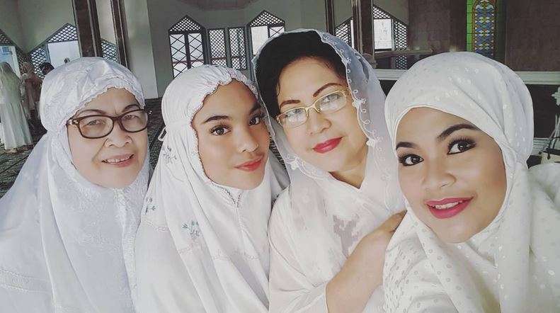 Puti Guntur Soekarno dan Putrinya Seperti Kakak Adik