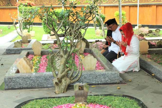 Puti Guntur Napak Tilas Perjuangan Santri