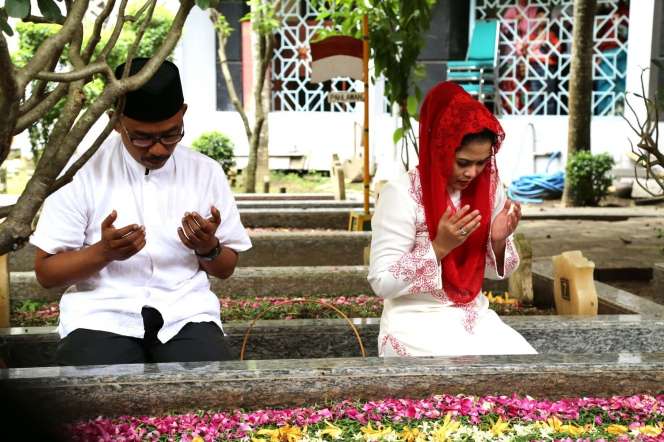 Puti Guntur Napak Tilas Perjuangan Santri