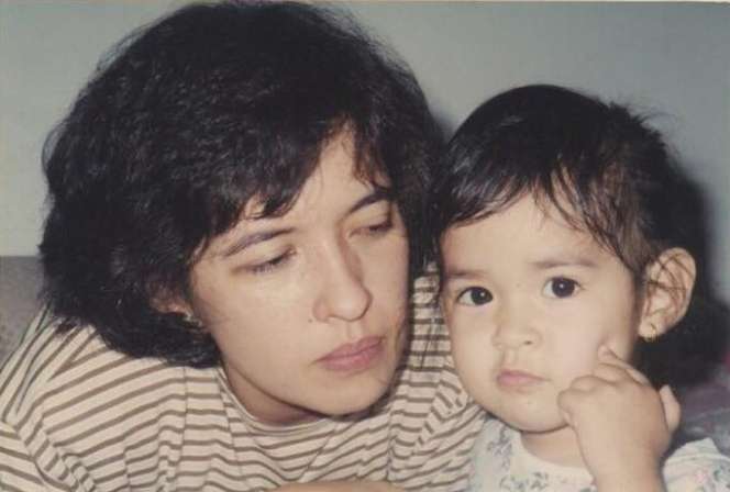 Potret Jadul 5 Seleb Tanah Air dengan Ibunda