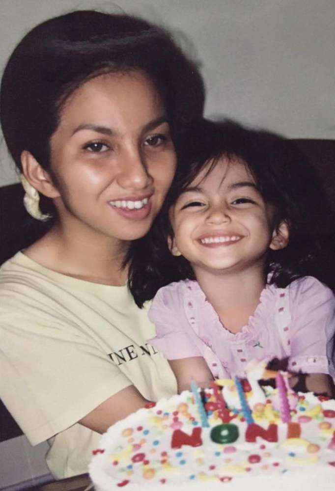 Potret Jadul 5 Seleb Tanah Air dengan Ibunda