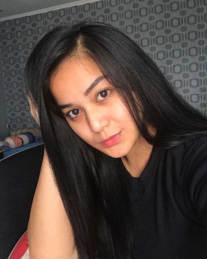 Dulu Dandan Menor, 5 Artis Ini Kini Sering Tampil 'Polos'