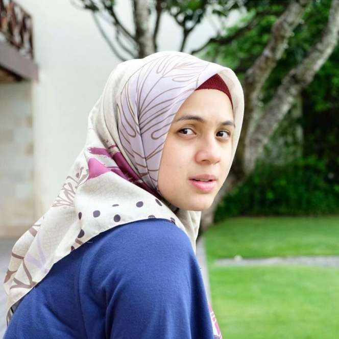 Dulu Dandan Menor, 5 Artis Ini Kini Sering Tampil 'Polos'