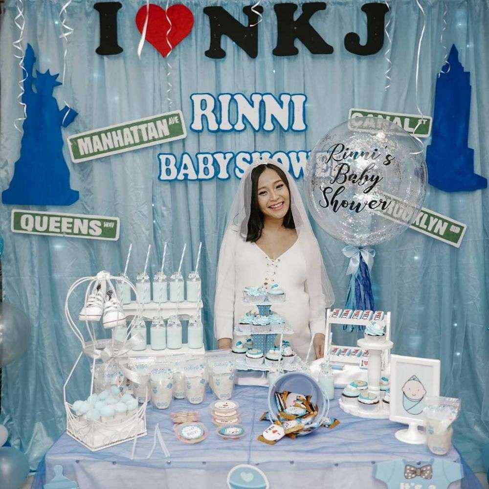 Intip Keseruan Baby Shower Rinni Wulandari