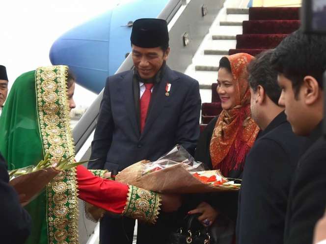 Kisah Lucu & Menegangkan Lawatan Jokowi ke Afganistan