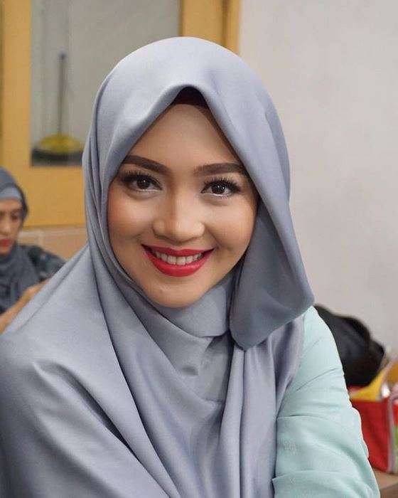 Dapat Hidayah Saat Umroh, 5 Artis Ini Mantap Berhijab