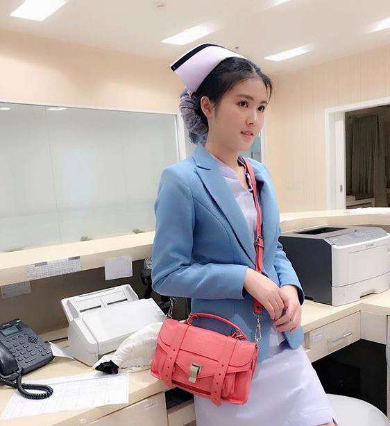 May, Perawat Cantik yang Bikin Heboh Media Sosial