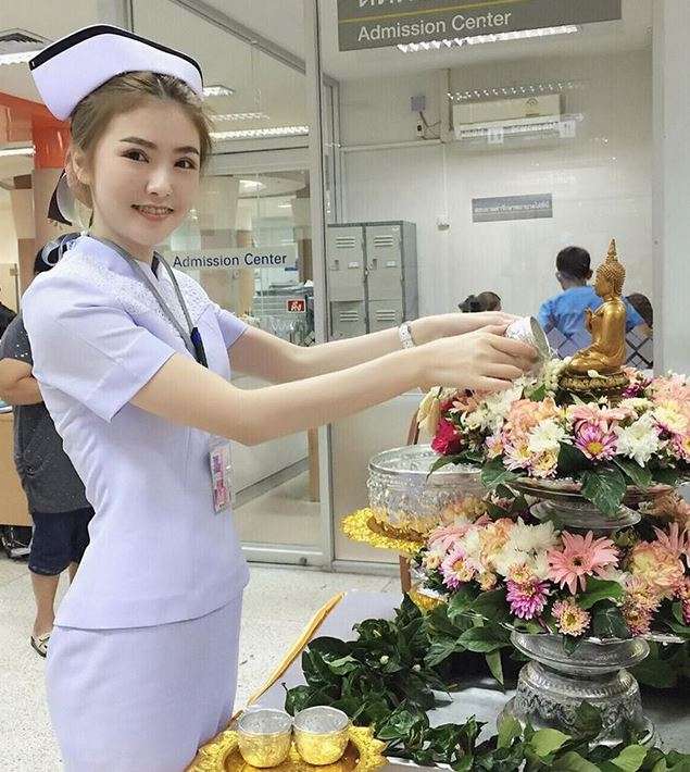 May, Perawat Cantik yang Bikin Heboh Media Sosial