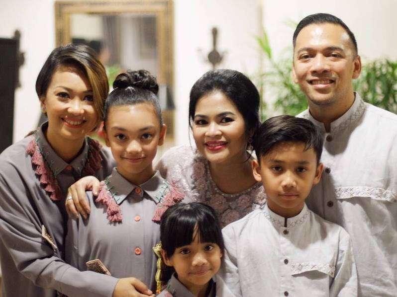 Kedekatan Puti Guntur Soekarno dan Selebritis Tanah Air