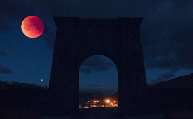 Penampakan Super Blue Blood Moon di Berbagai Belahan Dunia