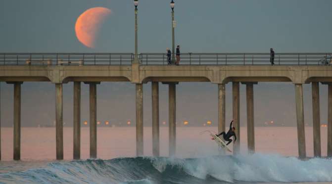 Penampakan Super Blue Blood Moon di Berbagai Belahan Dunia