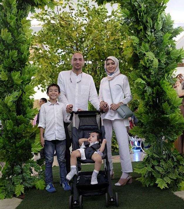 Batal Bercerai, 3 Pasangan Seleb Ini Semakin Mesra