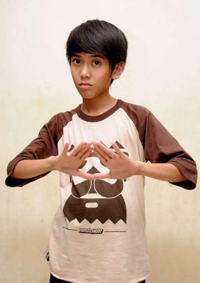 Transformasi Iqbaal 'Dilan' dari Imut Hingga Jadi Idola Gadis