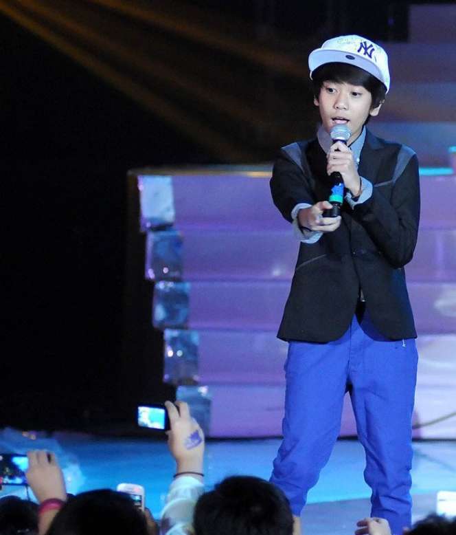 Transformasi Iqbaal 'Dilan' dari Imut Hingga Jadi Idola Gadis