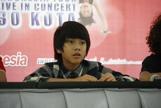Transformasi Iqbaal 'Dilan' dari Imut Hingga Jadi Idola Gadis