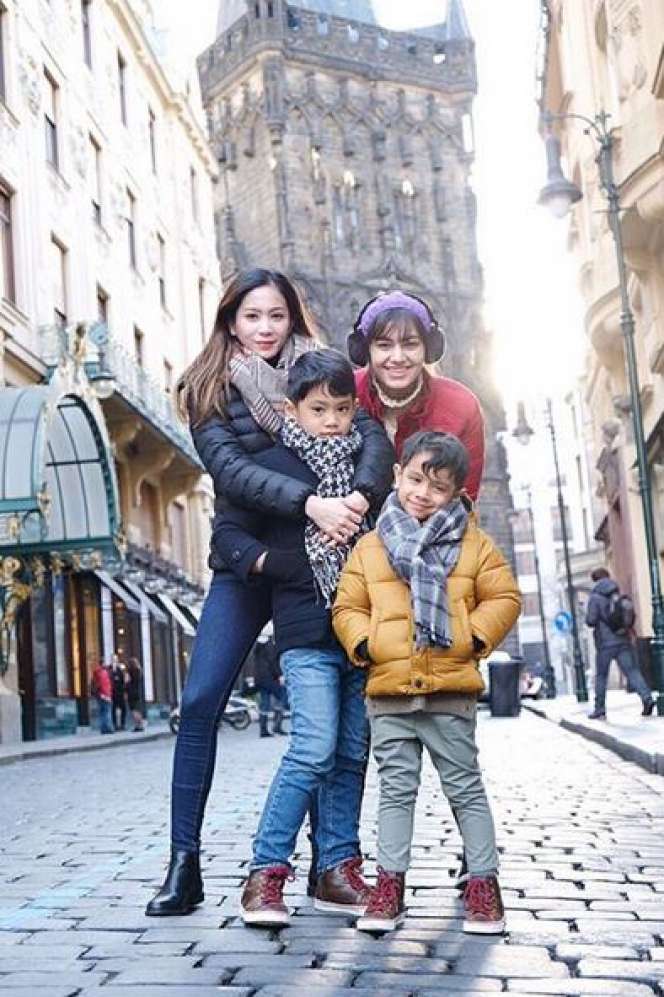 Kareena, Putri Tiri Bunga Zainal Cantiknya Bak Artis Bollywood