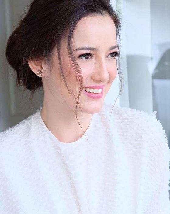 5 Artis Cantik Ini Tampil Memukau dengan Alis Natural
