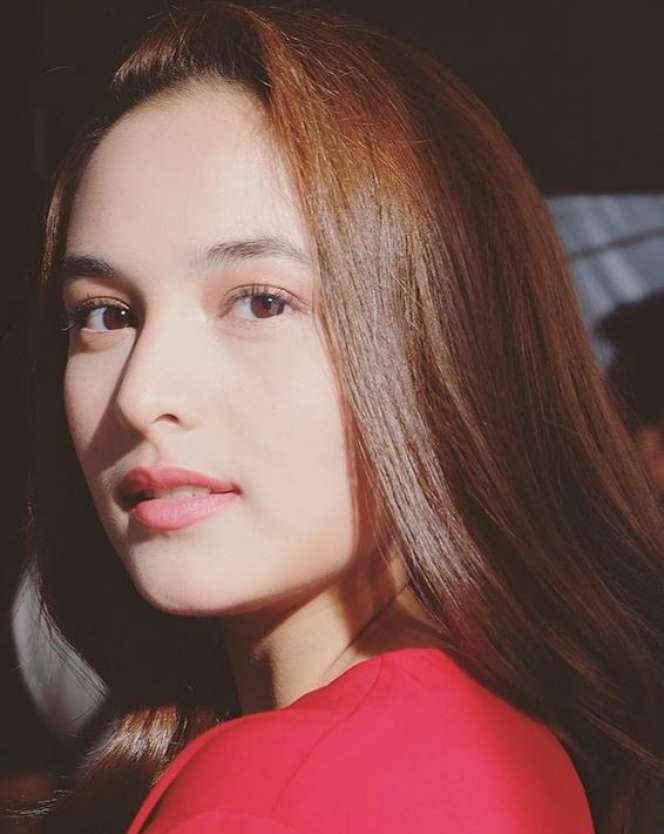 5 Artis Cantik Ini Tampil Memukau dengan Alis Natural