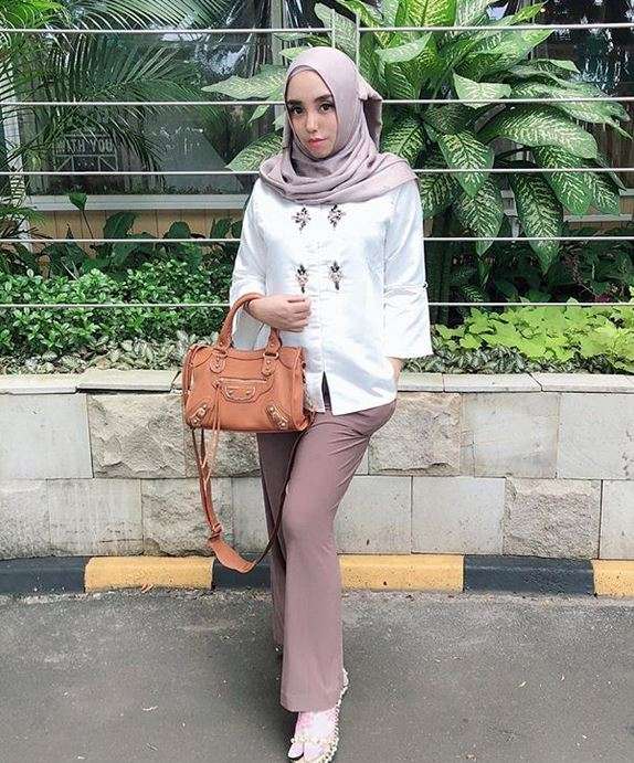 Usai Berpisah dari Taqy, Begini Penampilan Terbaru Salmafina