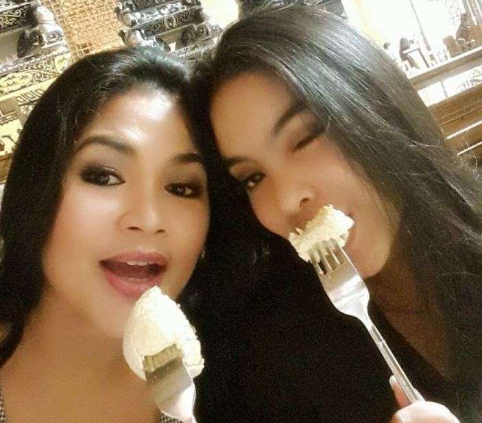 Adu Gaya Puti Guntur Soekarno dan Putri Cantiknya, Pilih Mana?