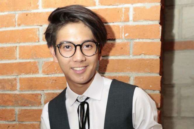 Sebelum Jadi 'Dilan', Lihat Foto Imutnya Iqbal Saat Kecil  