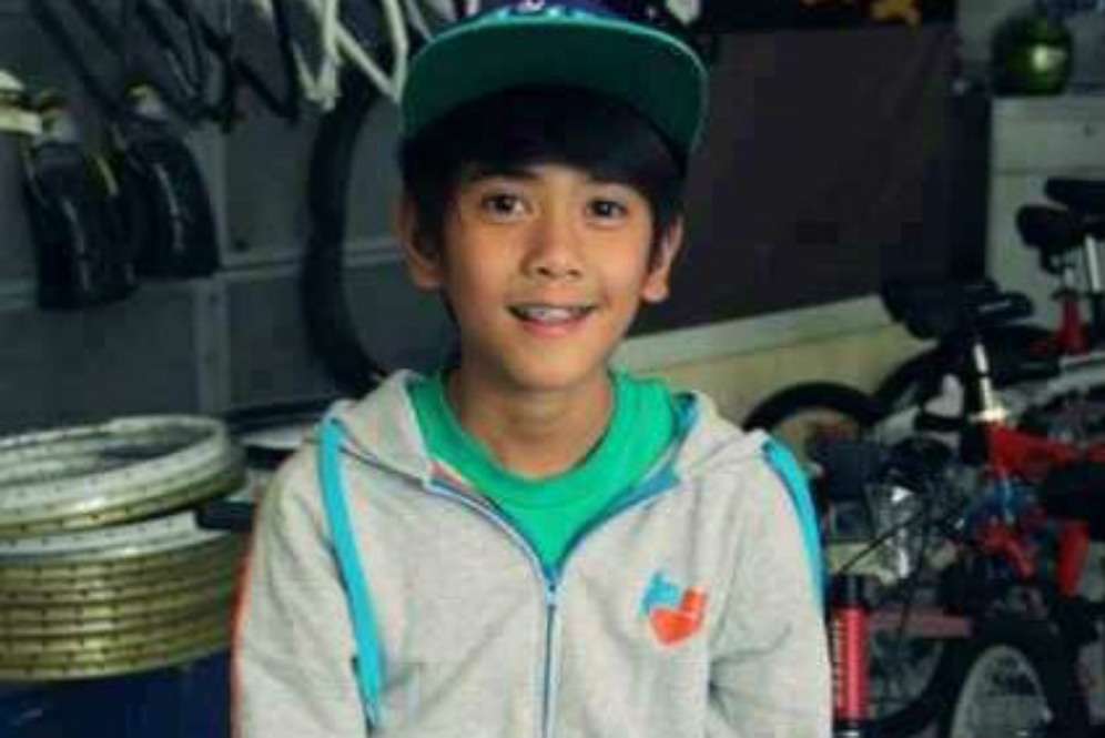 Sebelum Jadi 'Dilan', Lihat Foto Imutnya Iqbal Saat Kecil  