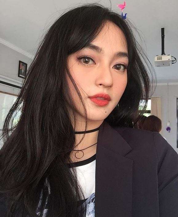 Indah Kusuma, Dokter Cantik yang Kini Jadi Penyanyi