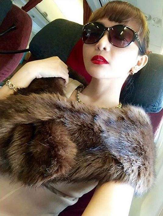 Demi Awet Muda, 4 Seleb Ini Pernah Makan Bunga