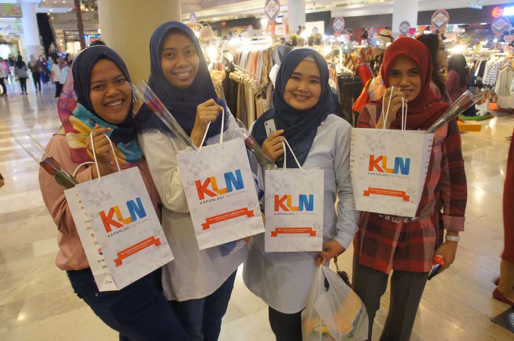 Rayakan Hari Hijab Sedunia, Dream.co.id Bagi-bagi Hijab Gratis