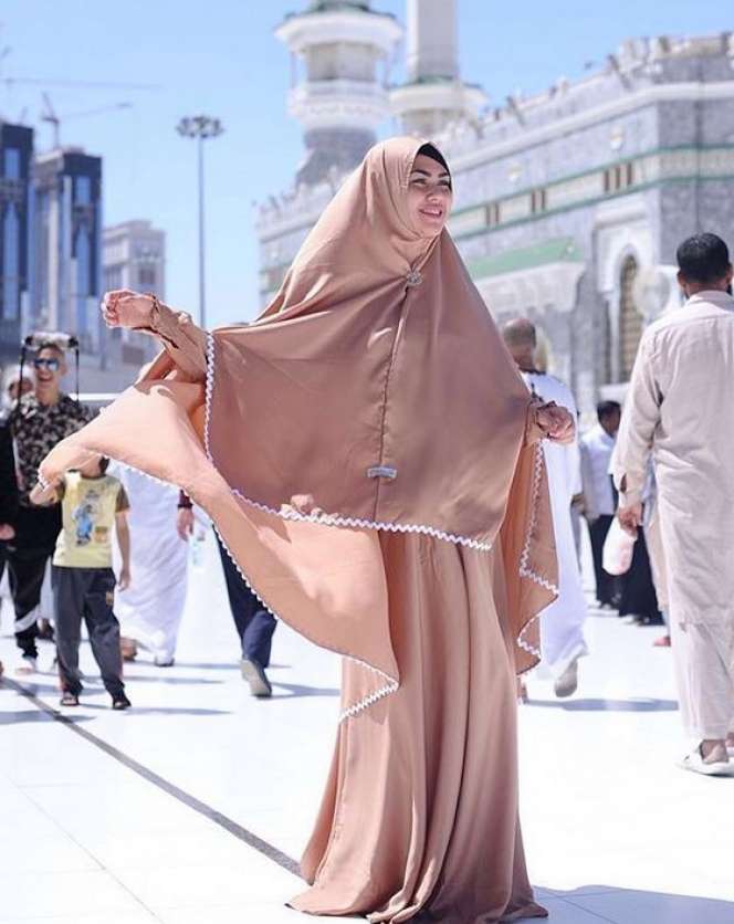 Alhamdulillah, Kartika Putri Mantab Berhijab