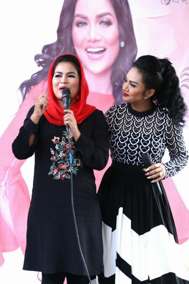 Suntikan Semangat Krisdayanti Buat Puti Guntur Soekarno