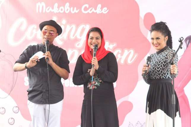 Suntikan Semangat Krisdayanti Buat Puti Guntur Soekarno
