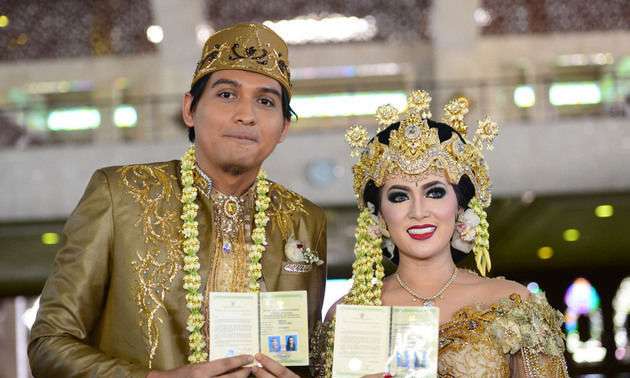 5 Pernikahan Artis Ini Diduga Hanya Settingan