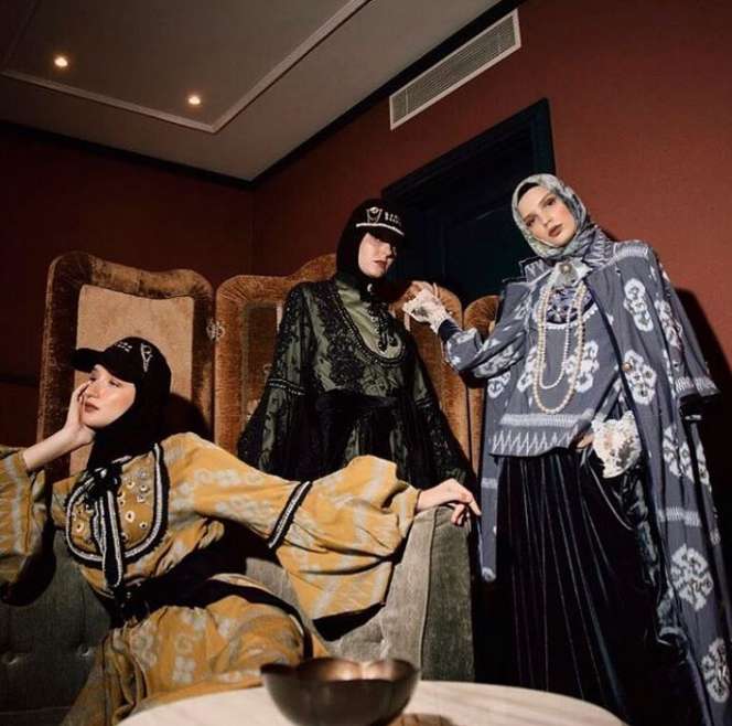 Vivi Zubedi Bawa Nama Indonesia ke New York Fashion Week 2018