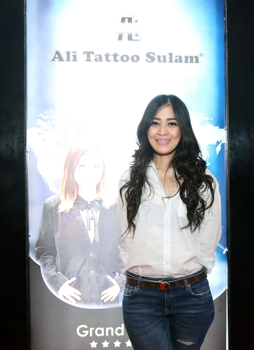 6 Artis Cantik Ini Diam-diam Suka Kerokan