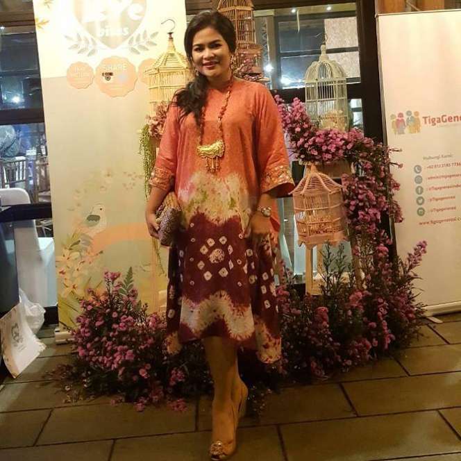Saat Tak Dinas, Penampilan Puti Soekarno Benar-Benar Cantik 