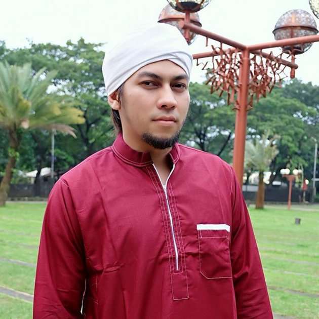 4 Musisi Tanah Air yang Hijrah Demi Dalami Islam