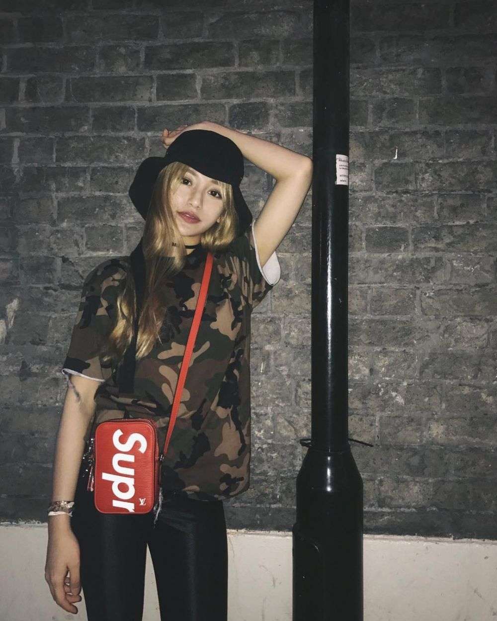 Calista Cuaca, Anak Konglomerat Indonesia yang Bergaya Glamor