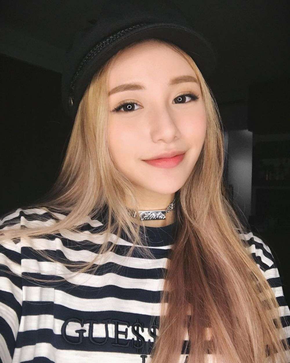 Calista Cuaca, Anak Konglomerat Indonesia yang Bergaya Glamor