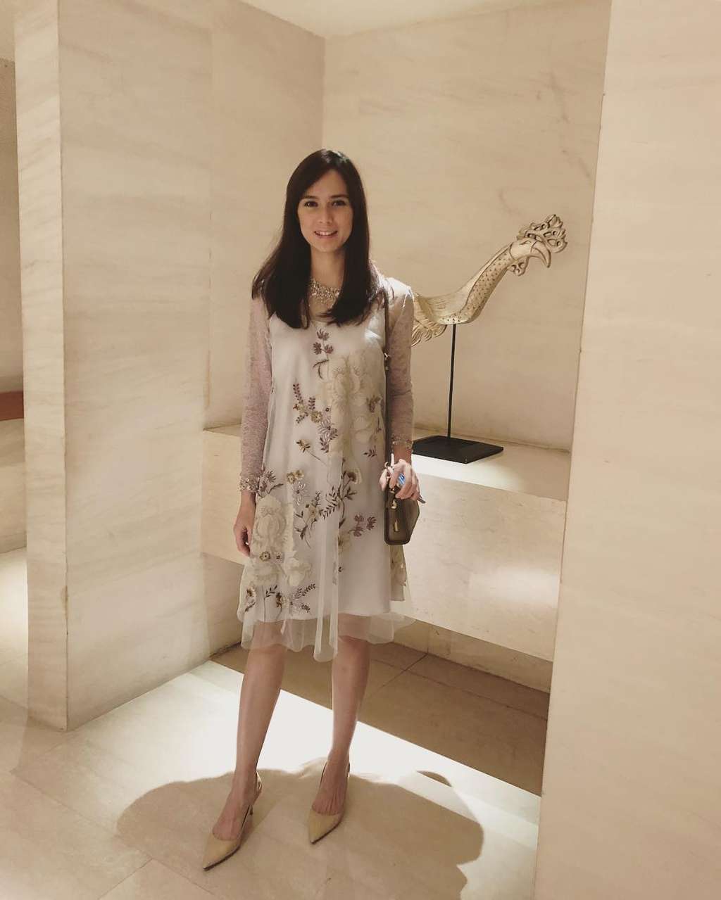 Potret Renata Kusmanto, Istri Fachri Albar yang Menawan