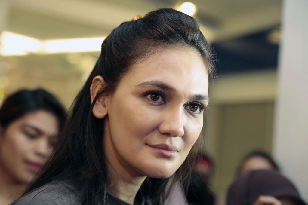4 Seleb Cantik yang Pernah Singgah di Hati Fachri Albar