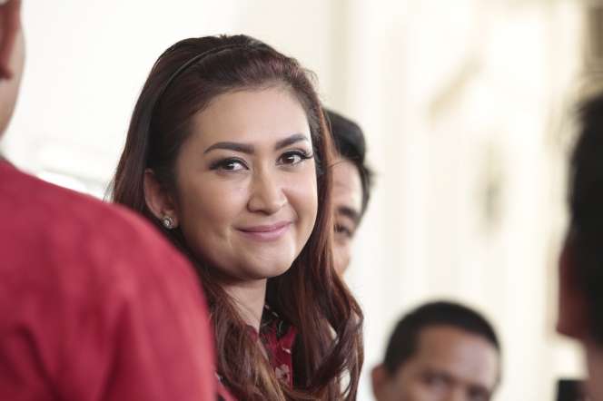 4 Seleb Cantik yang Pernah Singgah di Hati Fachri Albar