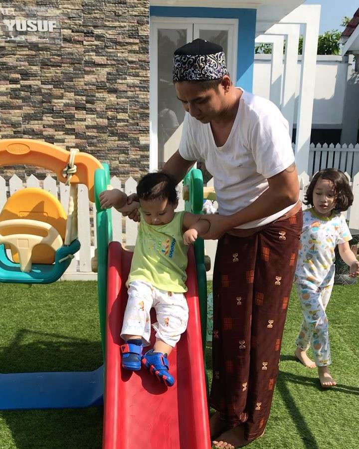 Punya 7 Anak, Ini Potret Kehangatan Pasha Ungu dan Keluarga