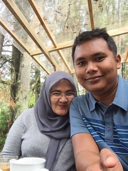 Punya Suami Tentara, Begini Pesona Seleb Saat Pakai Seragam