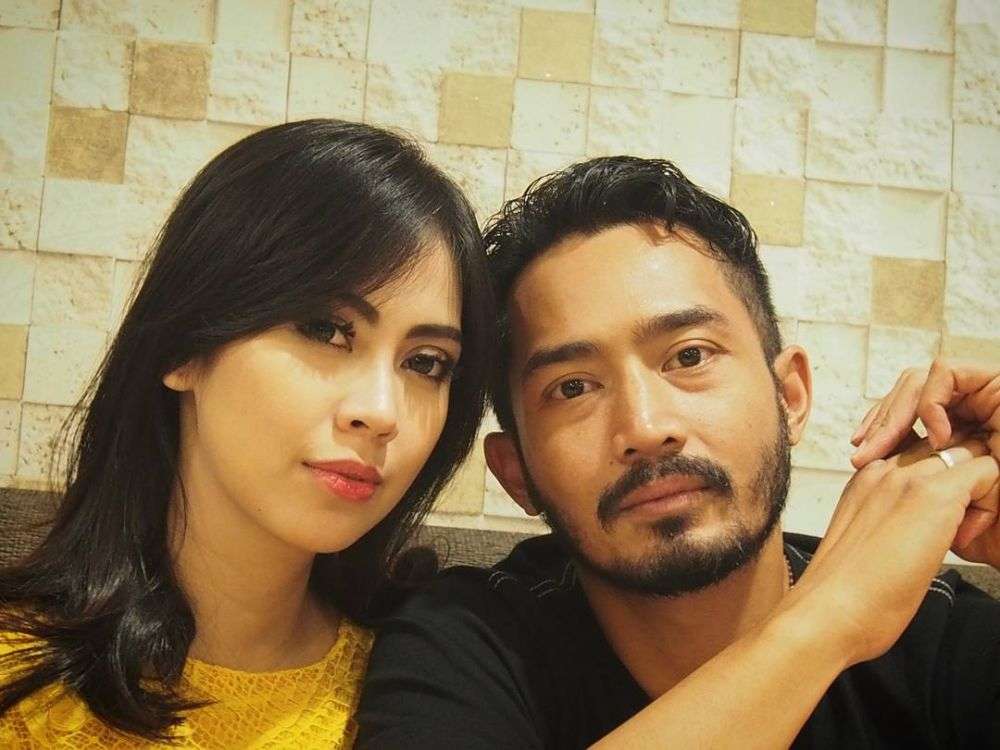 Selain Tommy Kurniawan, 5 Seleb Ini Menikah dengan Pramugari