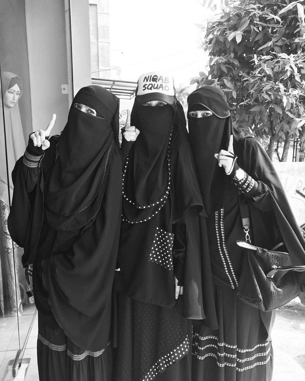 Penampilan Terbaru Nuri Maulida dengan Niqab