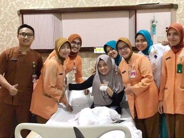 Ikke Nurjanah Terbaring Lemas di Rumah Sakit